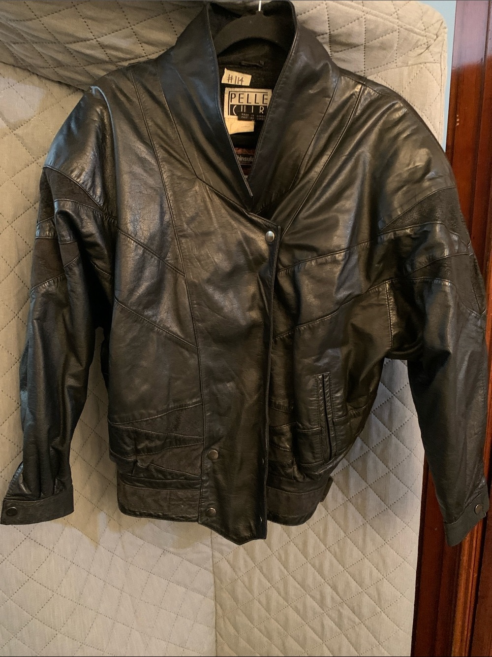 #114 Pelle Pelle Black Leather Bomber Jacket with Ribbed Hem
